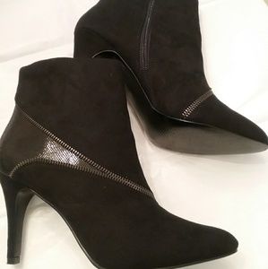COACH AND FOUR ANKLE BOOTS....
